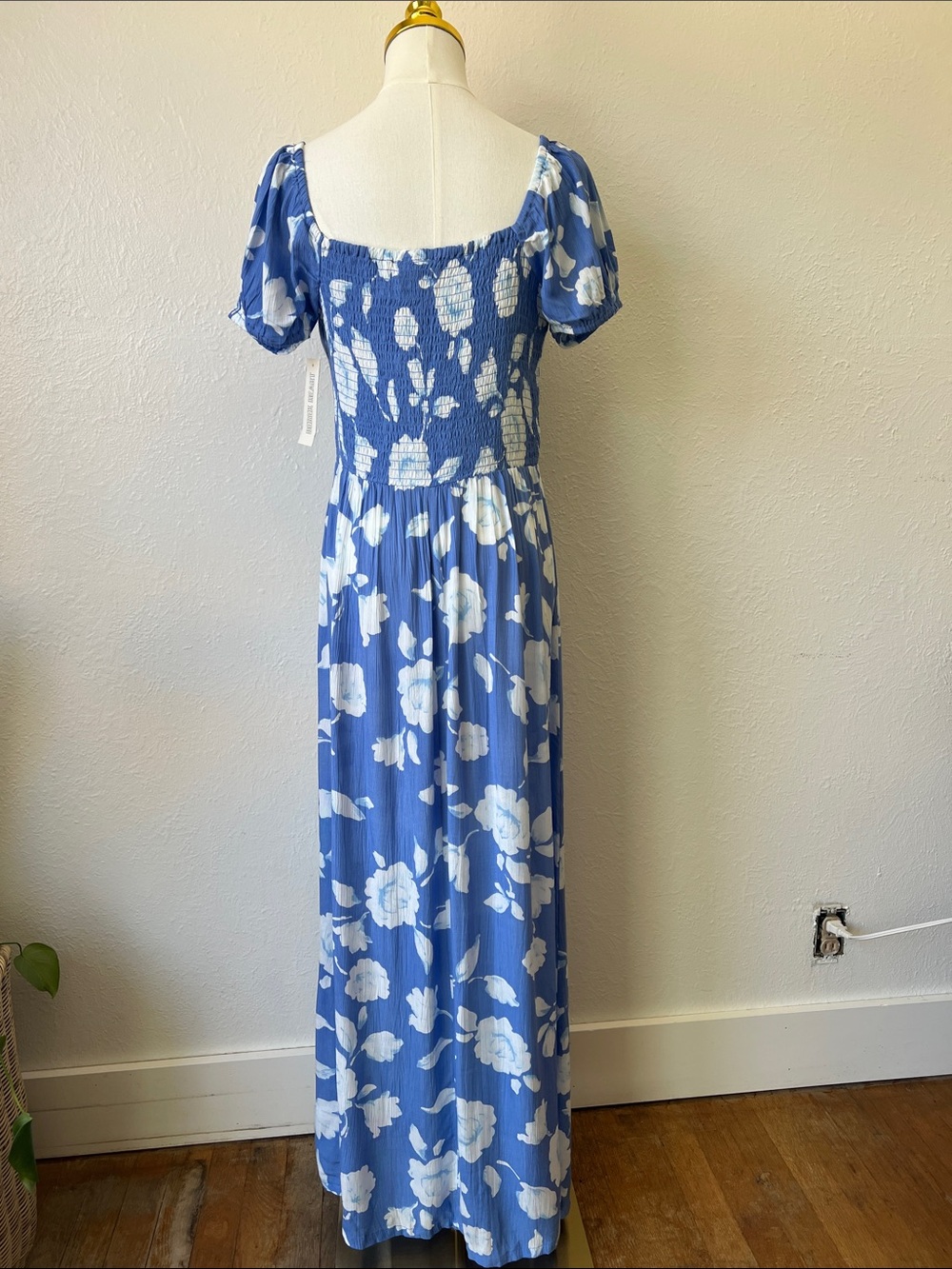 Derek Heart Blue and White Floral Maxi Dress - Picture 2 of 8